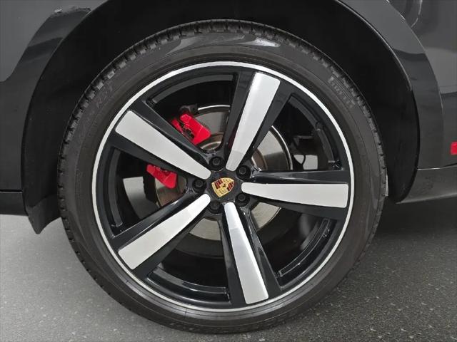 2025 Porsche Macan S