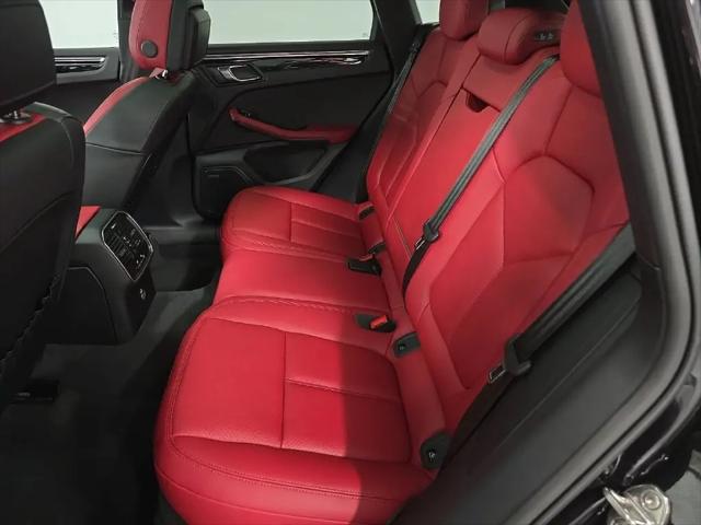 2025 Porsche Macan S