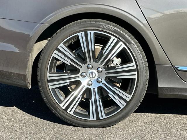 2023 Volvo S90 B6 Plus