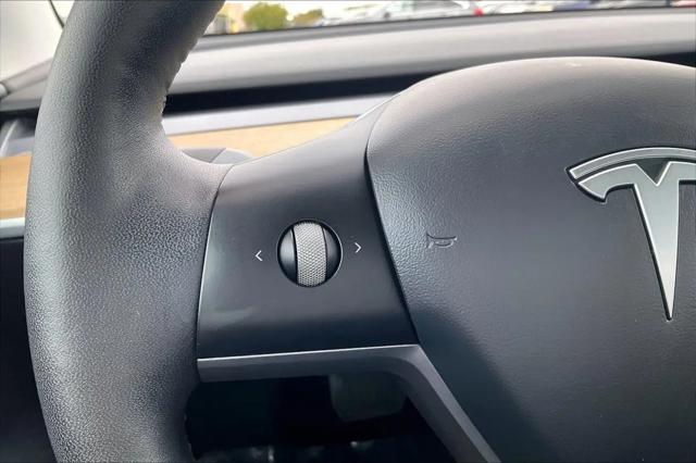 2021 Tesla Model 3 Standard Range Plus Rear-Wheel Drive