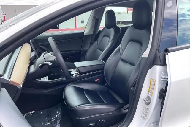 2021 Tesla Model 3 Standard Range Plus Rear-Wheel Drive