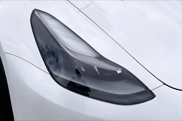 2021 Tesla Model 3 Standard Range Plus Rear-Wheel Drive