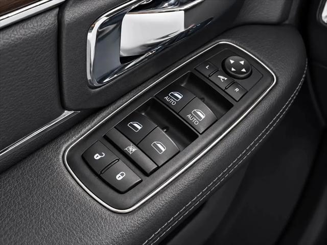 2018 Ram 1500 Laramie Crew Cab 4x4 57 Box