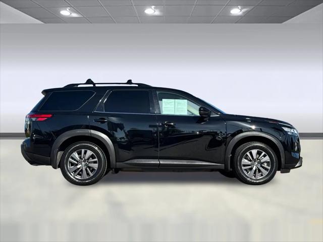 2022 Nissan Pathfinder SV 2WD