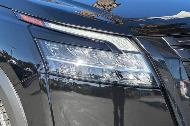 2022 Nissan Pathfinder SV 2WD