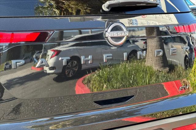 2022 Nissan Pathfinder SV 2WD