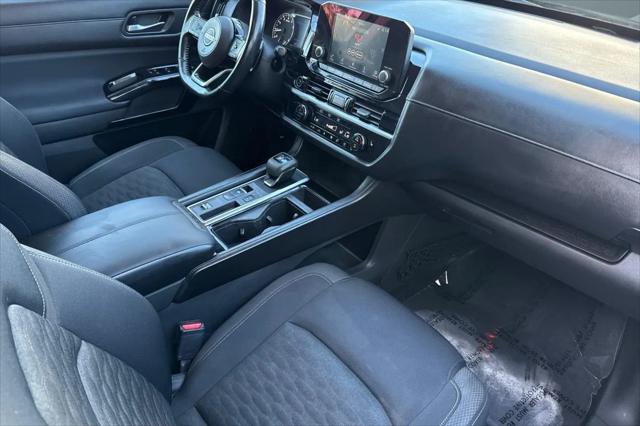 2022 Nissan Pathfinder SV 2WD