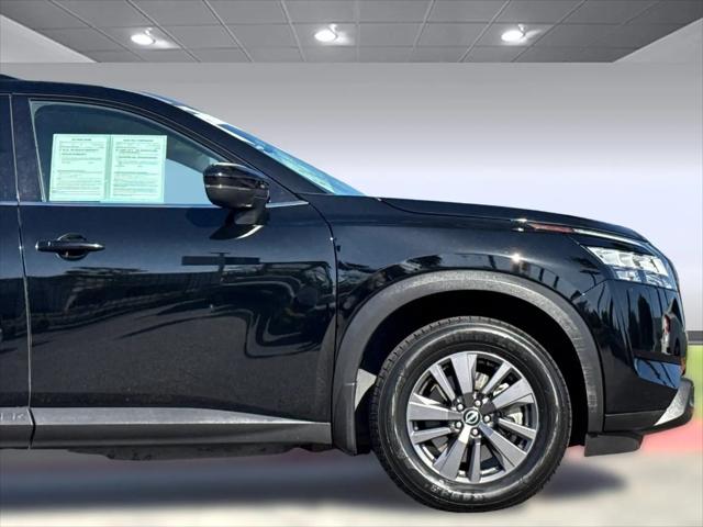 2022 Nissan Pathfinder SV 2WD