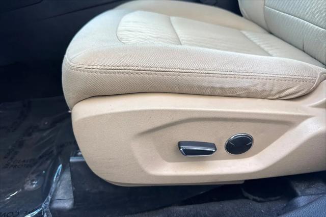 2016 Ford Explorer Base