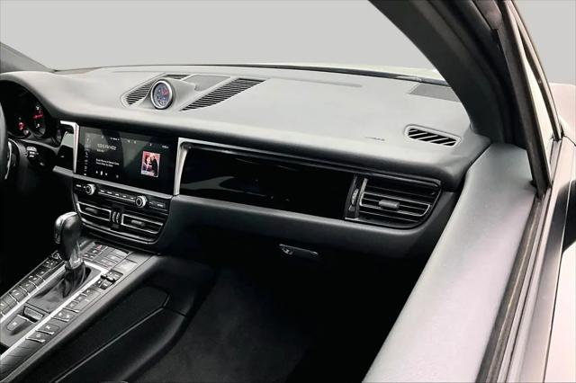 2020 Porsche Macan Macan