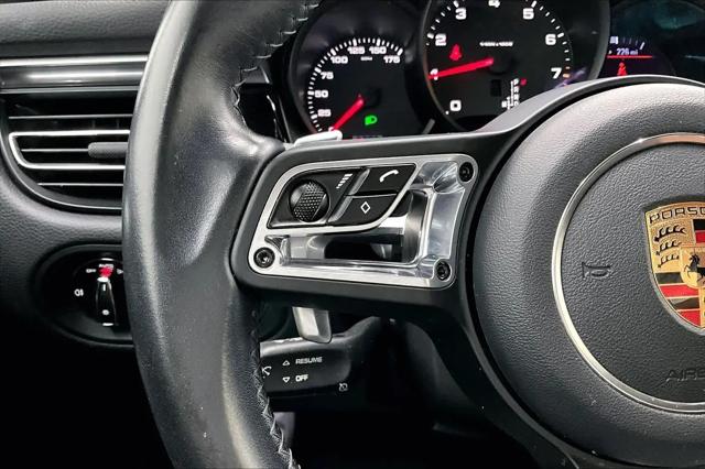 2020 Porsche Macan Macan