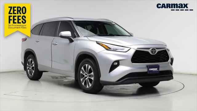 2020 Toyota Highlander XLE for sale in Schaumburg, IL