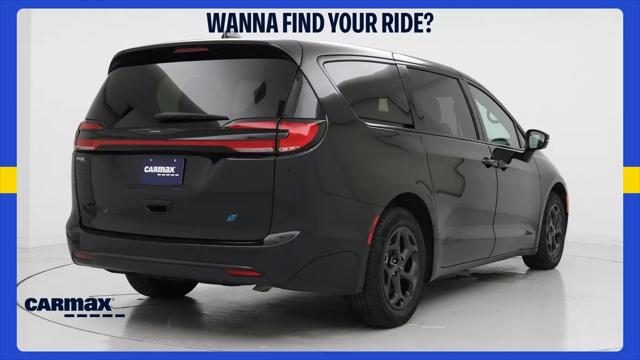 2023 Chrysler Pacifica Hybrid Touring L