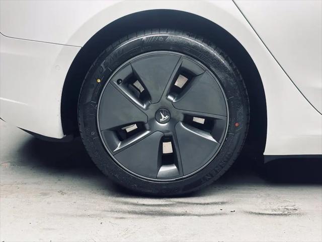 2022 Tesla Model 3 Rear-Wheel Drive