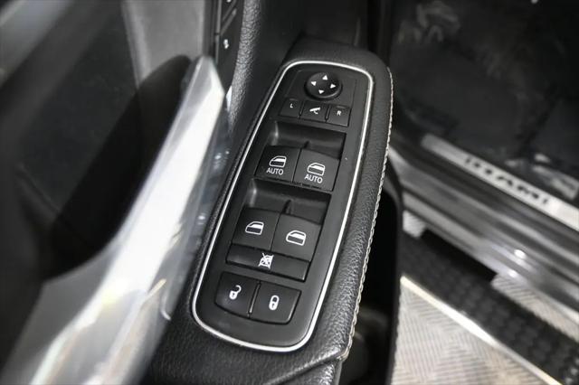 2020 Ram 1500 Laramie Crew Cab 4x4 57 Box