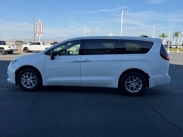 2027 Chrysler Pacifica LX