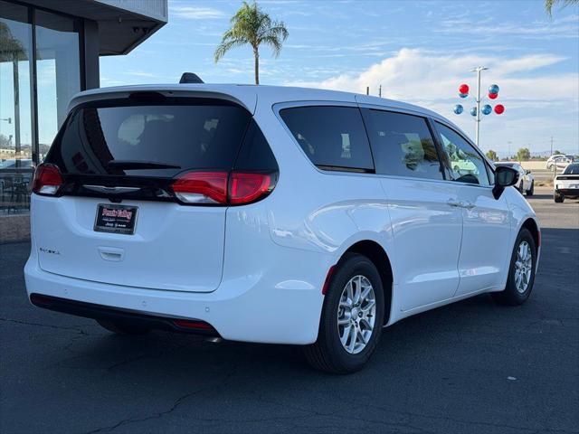 2027 Chrysler Pacifica LX