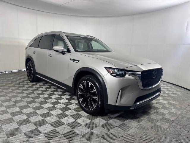 2025 Mazda X-90 Premium Plus Package