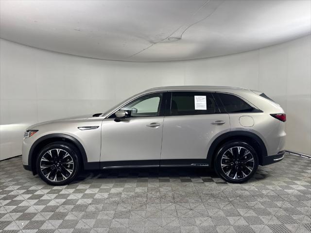 2025 Mazda X-90 Premium Plus Package