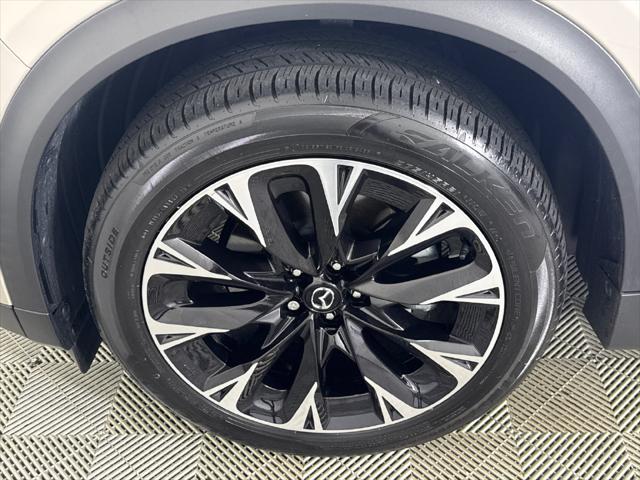 2025 Mazda X-90 Premium Plus Package