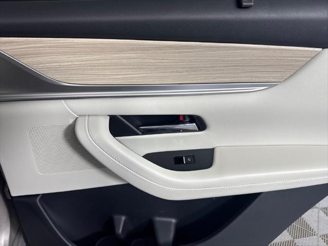 2025 Mazda X-90 Premium Plus Package