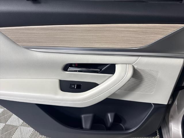 2025 Mazda X-90 Premium Plus Package