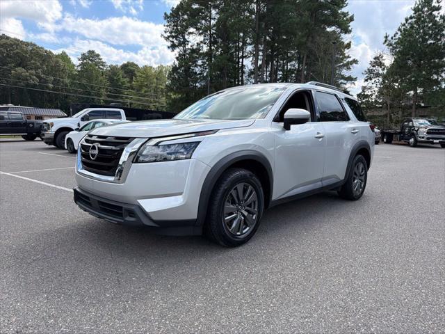 2024 Nissan Pathfinder SV FWD