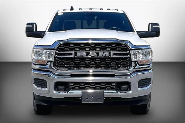 2024 Ram 3500 Tradesman Crew Cab 4x4 64 Box