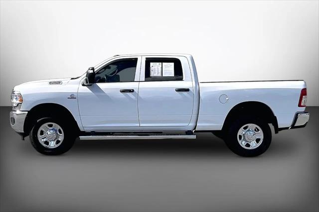 2024 Ram 3500 Tradesman Crew Cab 4x4 64 Box