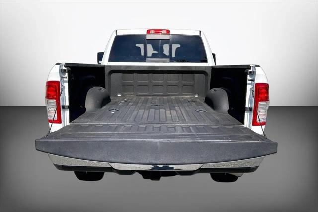 2024 Ram 3500 Tradesman Crew Cab 4x4 64 Box