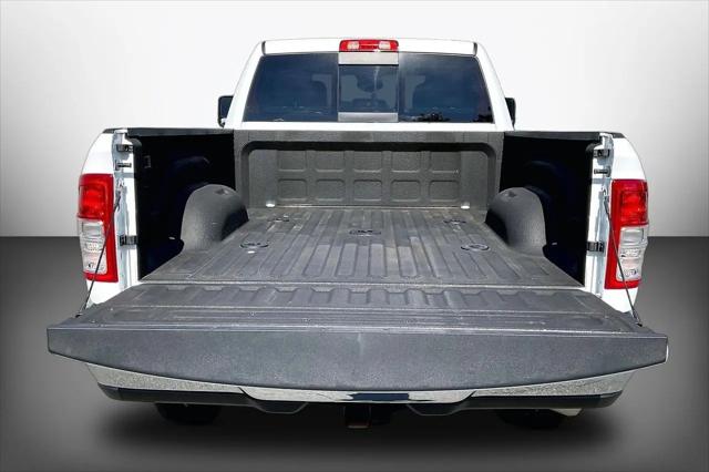 2024 Ram 3500 Tradesman Crew Cab 4x4 64 Box