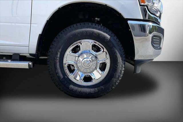 2024 Ram 3500 Tradesman Crew Cab 4x4 64 Box