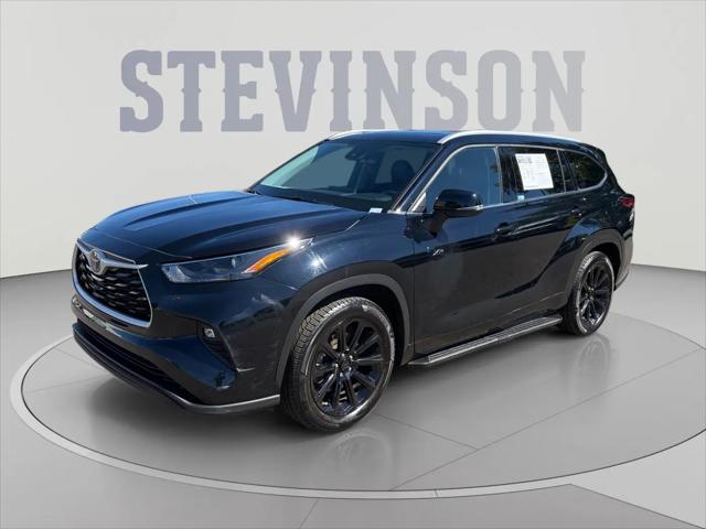 2022 Toyota Highlander XLE for sale in Lakewood, CO