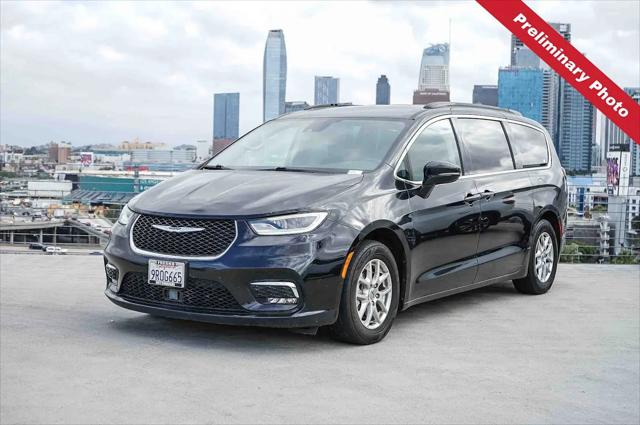 2022 Chrysler Pacifica Touring L for sale in Los Angeles, CA