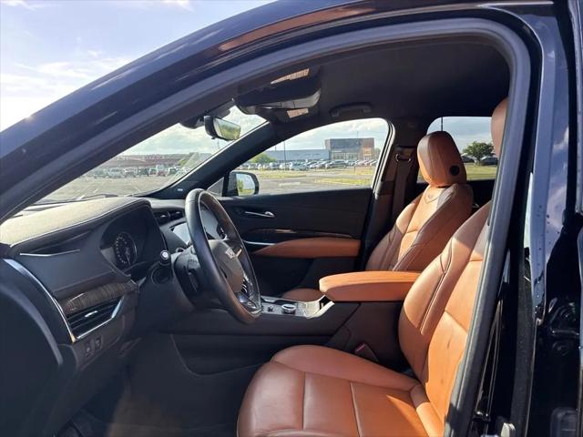 2022 Cadillac XT4 Premium Luxury