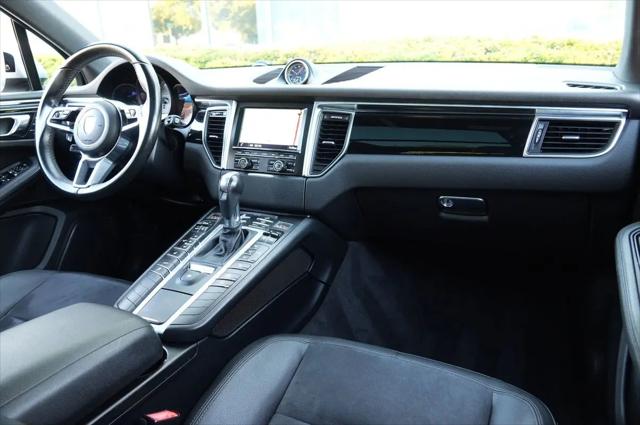 2016 Porsche Macan S