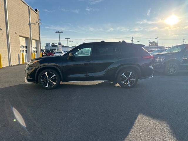 2021 Toyota Highlander XSE 2021 Toyota Highlander XSE