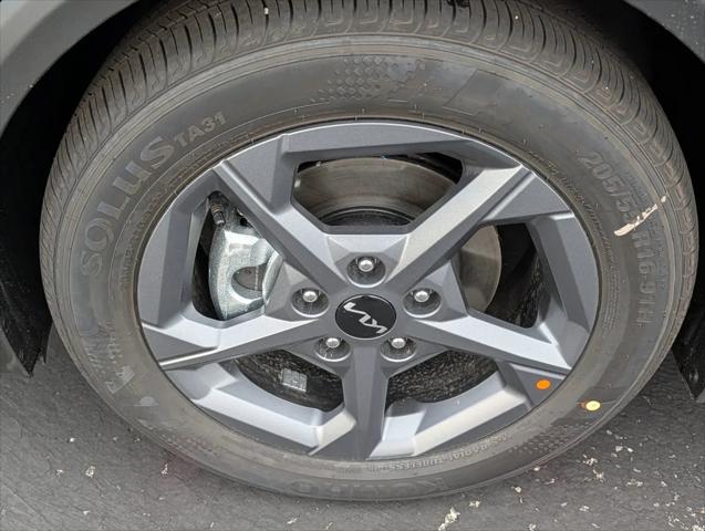 2026 Kia K4 LXS