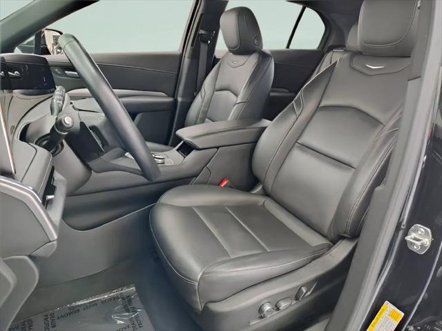2025 Cadillac XT4 AWD Premium Luxury