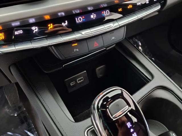 2025 Cadillac XT4 AWD Premium Luxury