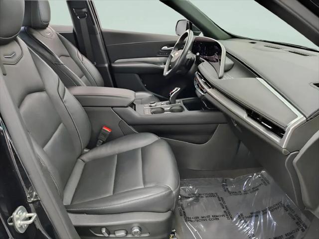 2025 Cadillac XT4 AWD Premium Luxury