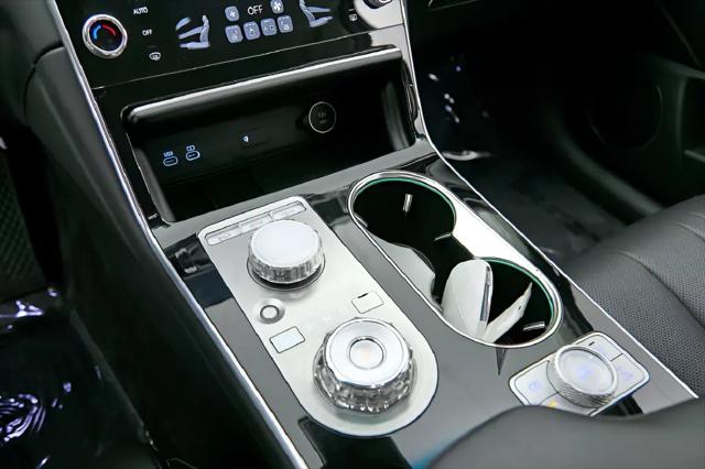 2025 Genesis GV80 2.5T Standard AWD