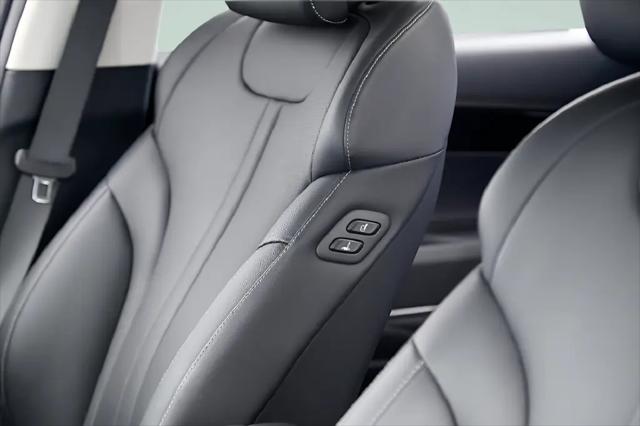 2025 Genesis GV80 2.5T Standard AWD