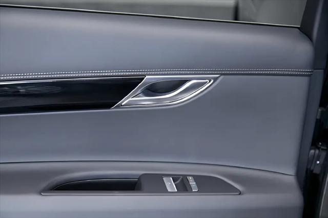 2025 Genesis GV80 2.5T Standard AWD