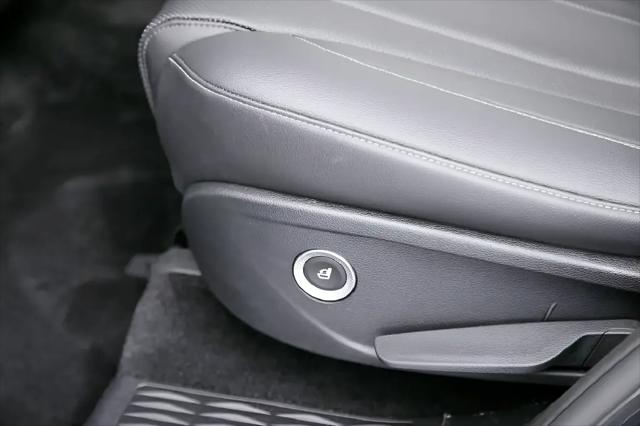 2025 Genesis GV80 2.5T Standard AWD