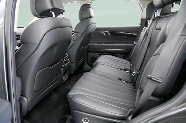 2025 Genesis GV80 2.5T Standard AWD