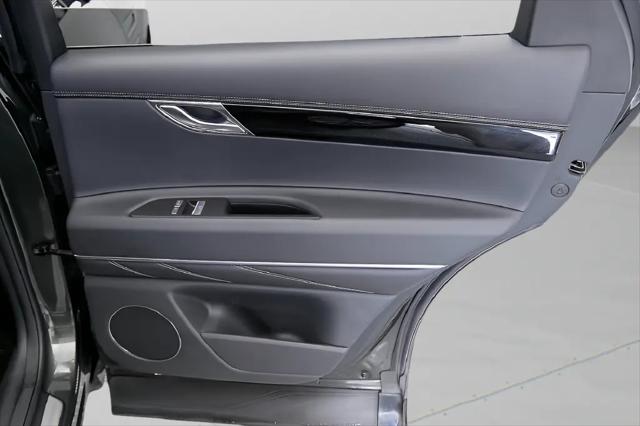 2025 Genesis GV80 2.5T Standard AWD