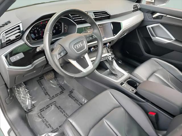 2025 Audi Q3 Premium 45 TFSI S line quattro Tiptronic