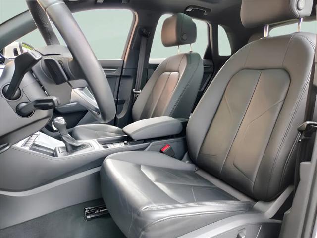 2025 Audi Q3 Premium 45 TFSI S line quattro Tiptronic