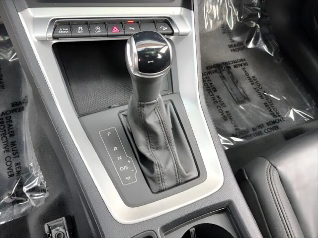 2025 Audi Q3 Premium 45 TFSI S line quattro Tiptronic